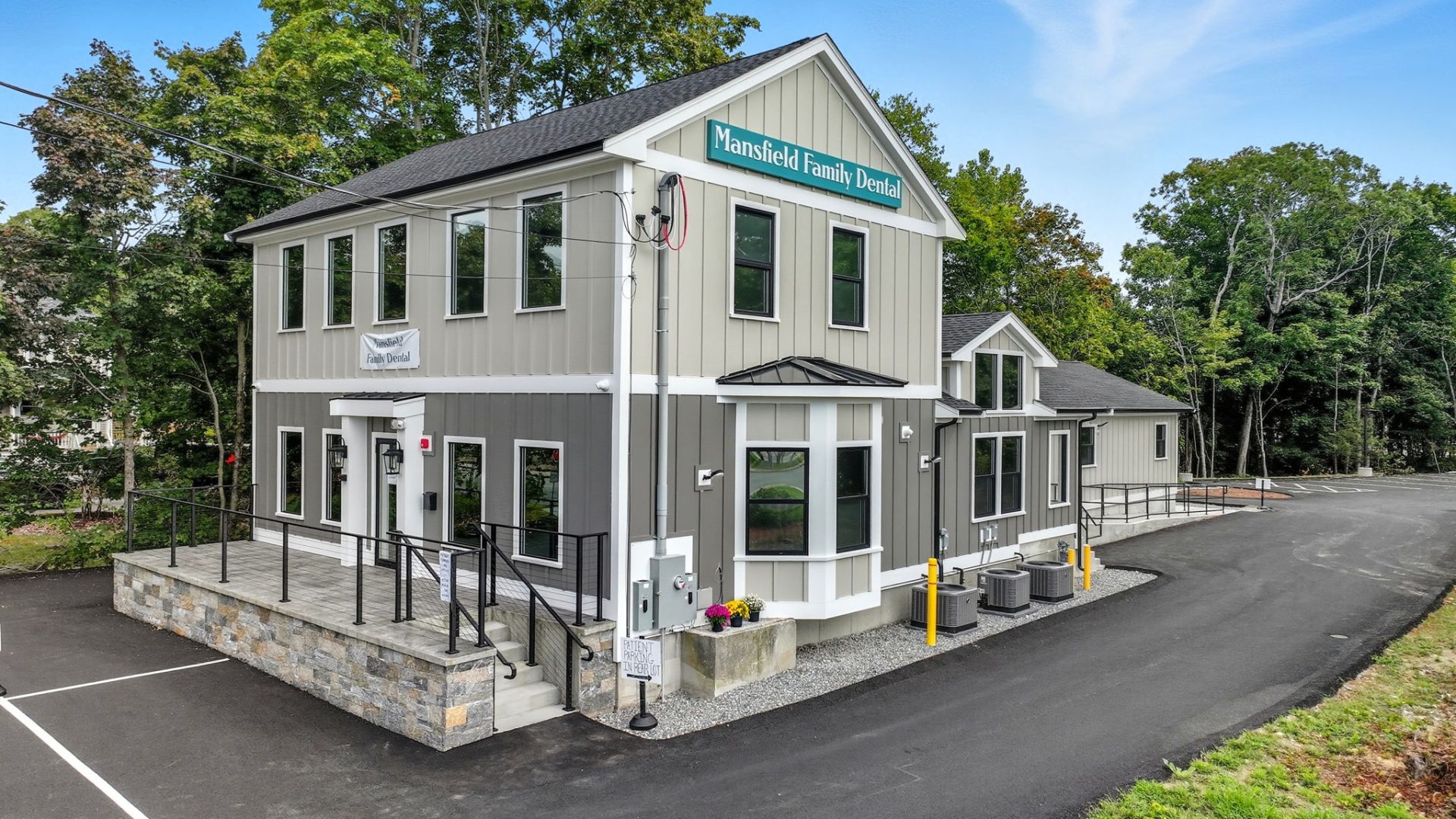 4-web-or-mls-235-central-st